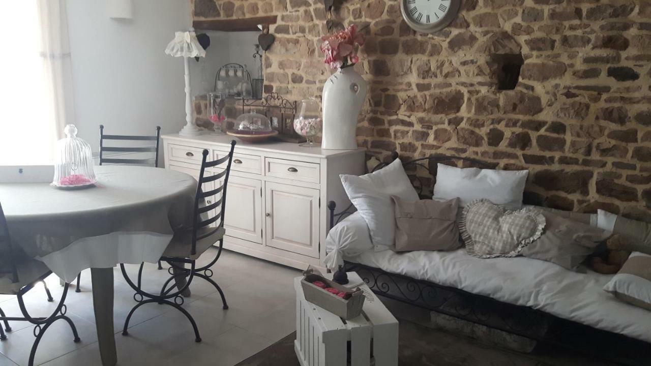 Chambres D'Hotes La Clef Des Champs Montpinchon Ngoại thất bức ảnh